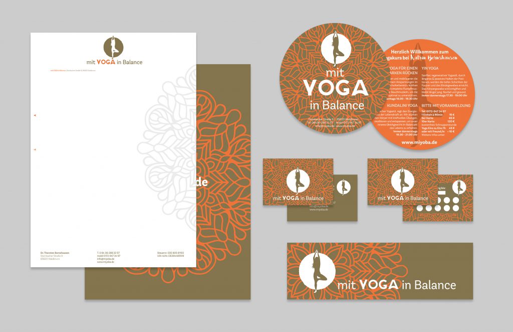 Corporate Designentwicklung für ein Yogastudio in Gold und Orange